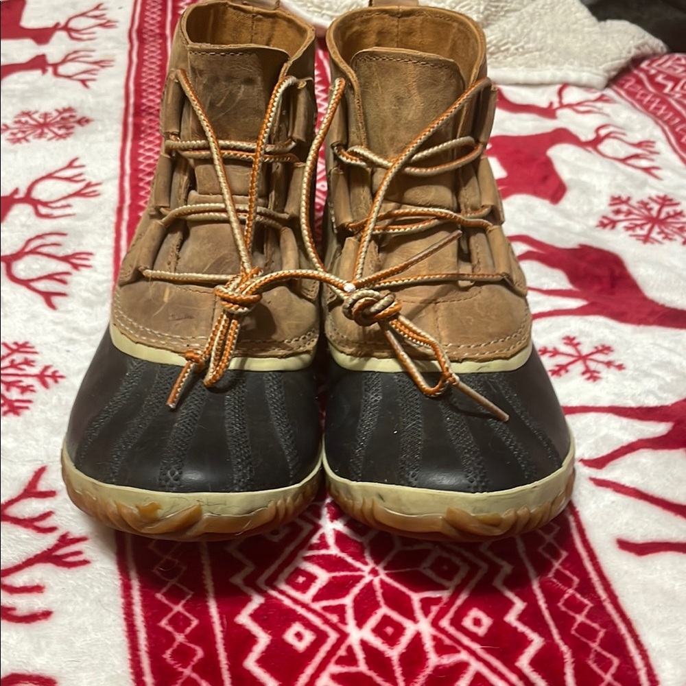 SOREL Classic Duck Boots. Navy. EUC.